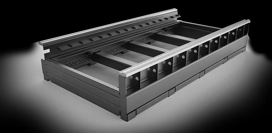 1000w 2000w Sheet Steel Metal Tube Cnc Fiber Laser Cutting Machine For Sale Pārdod 1000w 2000w lokšņu tērauda metāla cauruļu CNC šķiedras lāzergriešanas mašīnu