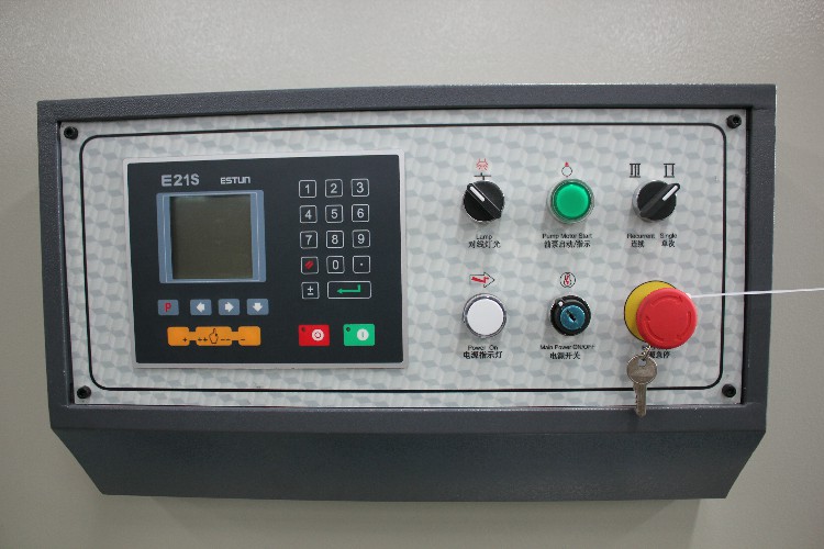 12mm 3200mm Hydraulic Guillotine Shearing Machine Cnc Steel Sheet Cutting Machine 12 mm 3200 mm hidrauliskā giljotīnas griešanas mašīna CNC tērauda loksnes griešanas mašīna