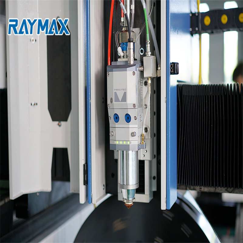 1500W 2Kw 3000W 6000W dzelzs Ss 3D IPG CNC metāla lokšņu šķiedras lāzergriešanas mašīna