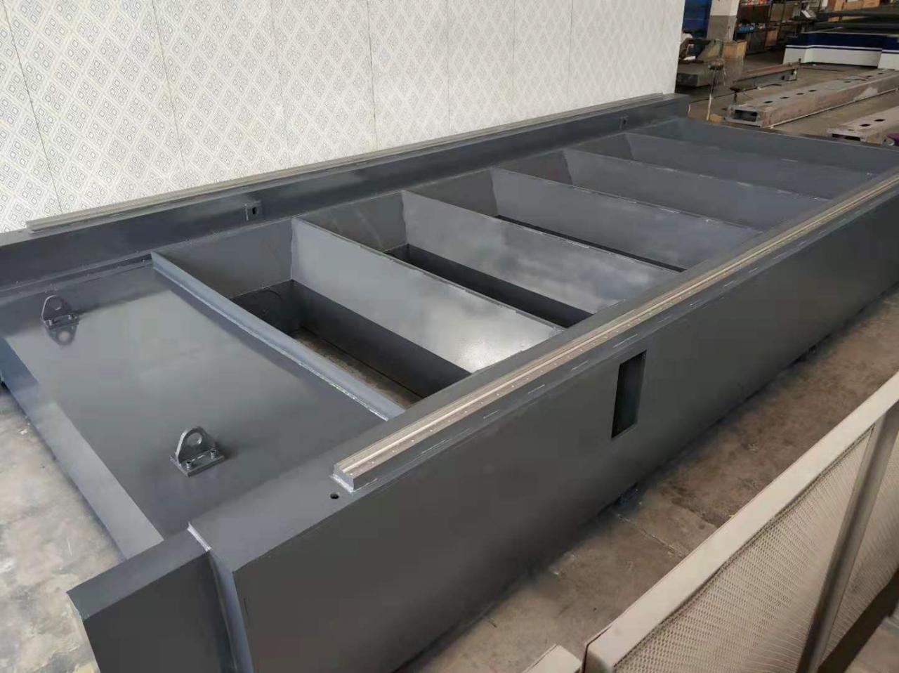 3015 4015 1kw To 6kw Cnc Fiber Laser Cutting Machine Raycus Laser Power 3015 4015 1kw līdz 6kw Cnc šķiedras lāzergriešanas mašīna Raycus lāzera jauda