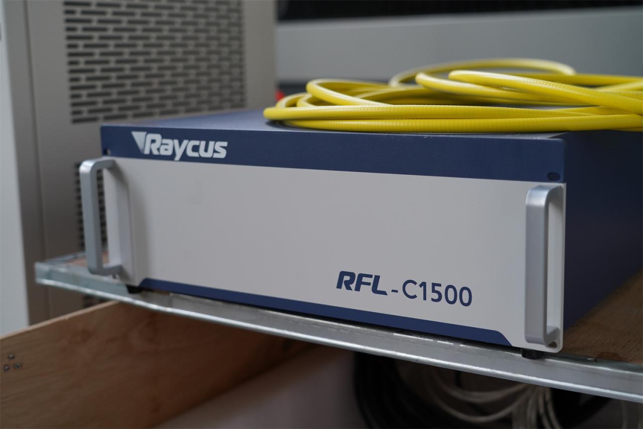 3015 4kw 1kw 2kw 3kw Stainless Steel Cnc Fiber Laser Cutting Machine 3015 4kw 1kw 2kw 3kw nerūsējošā tērauda Cnc šķiedras lāzera griešanas mašīna