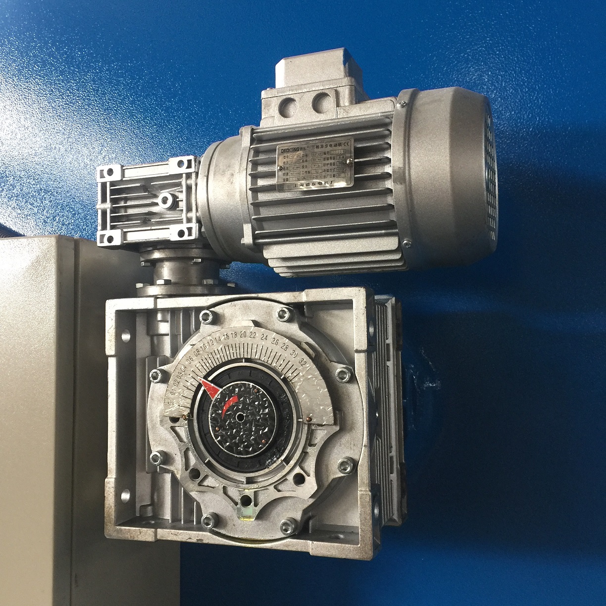 4mm Oem Qc11y-8x3200 Nc Hydraulic Guillotine Guillotine Shearing Machine 4 mm Oem Qc11y-8x3200 Nc hidrauliskā giljotīnas giljotīnas griešanas mašīna