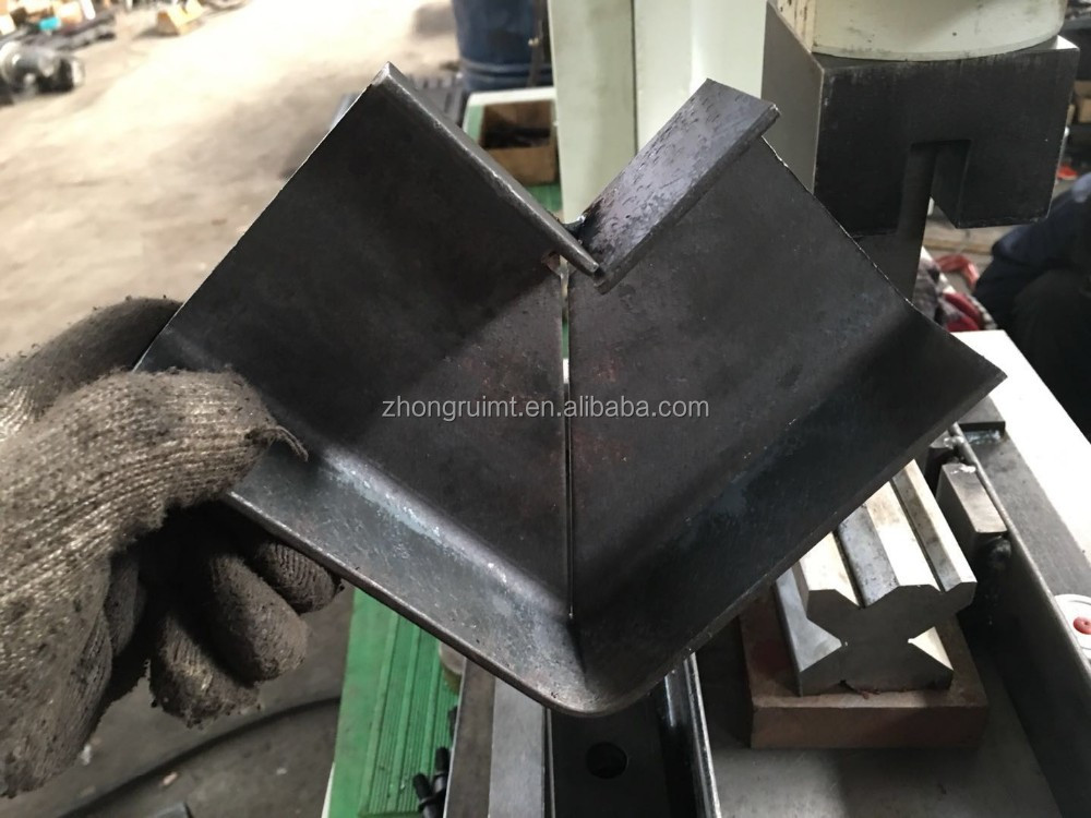 60t Q35-16 Hydraulic Ironworker Shearing Punching Bending And Notching Machine 60t Q35-16 hidrauliskā dzelzs strādnieka cirpšanas štancēšanas locīšanas un izciršanas mašīna