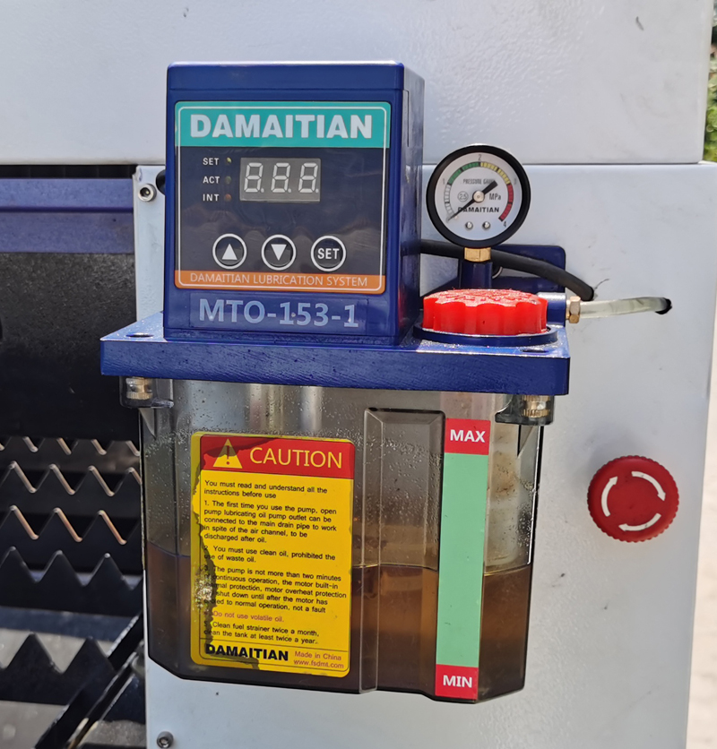 8mm 10mm Carbon Steel Laser Cutter 1530 4020 Cnc Fiber Laser Cutting Machine 8mm 10mm oglekļa tērauda lāzera griezējs 1530 4020 Cnc šķiedras lāzera griešanas mašīna