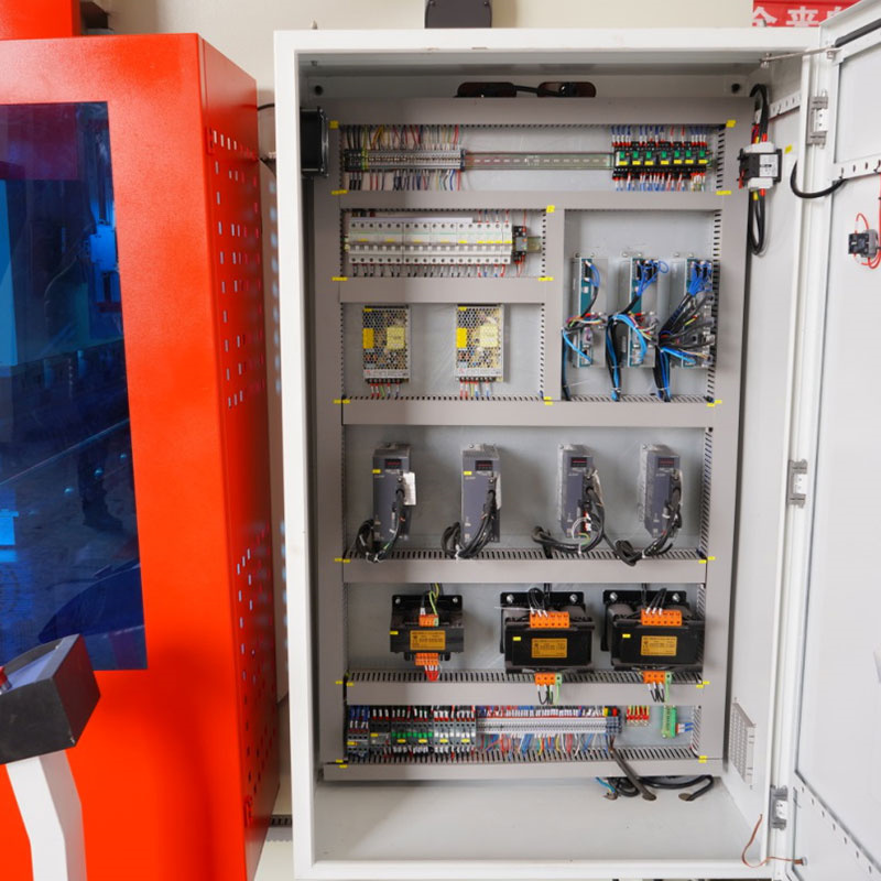 CNC hidrauliskās preses bremžu mašīnas modelis Wc67k-80tx3200