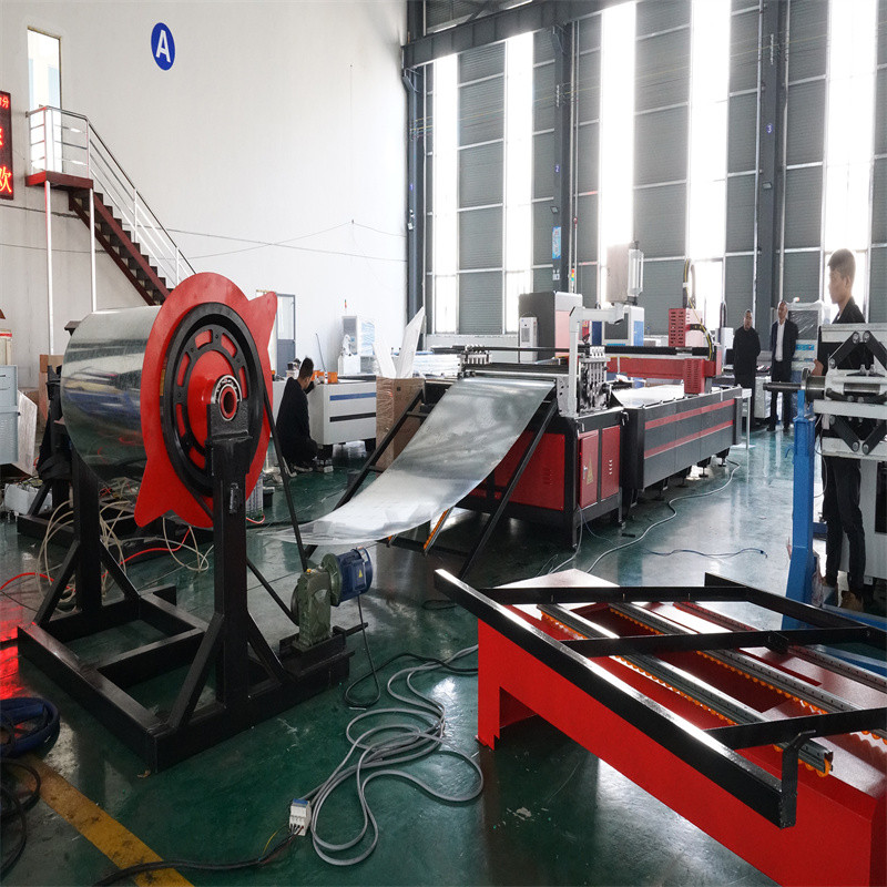 Raycus Cnc 1000w 1500w 2000w cauruļu metāla šķiedras lāzera griešanas mašīna