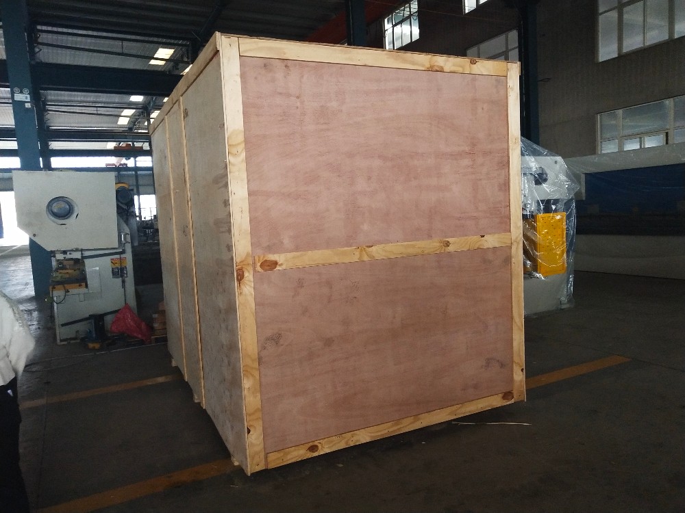 China Metal Hydraulic Press Brake Machine With Reasonable Price Ķīnas metāla hidrauliskā presēšanas bremžu iekārta par saprātīgu cenu