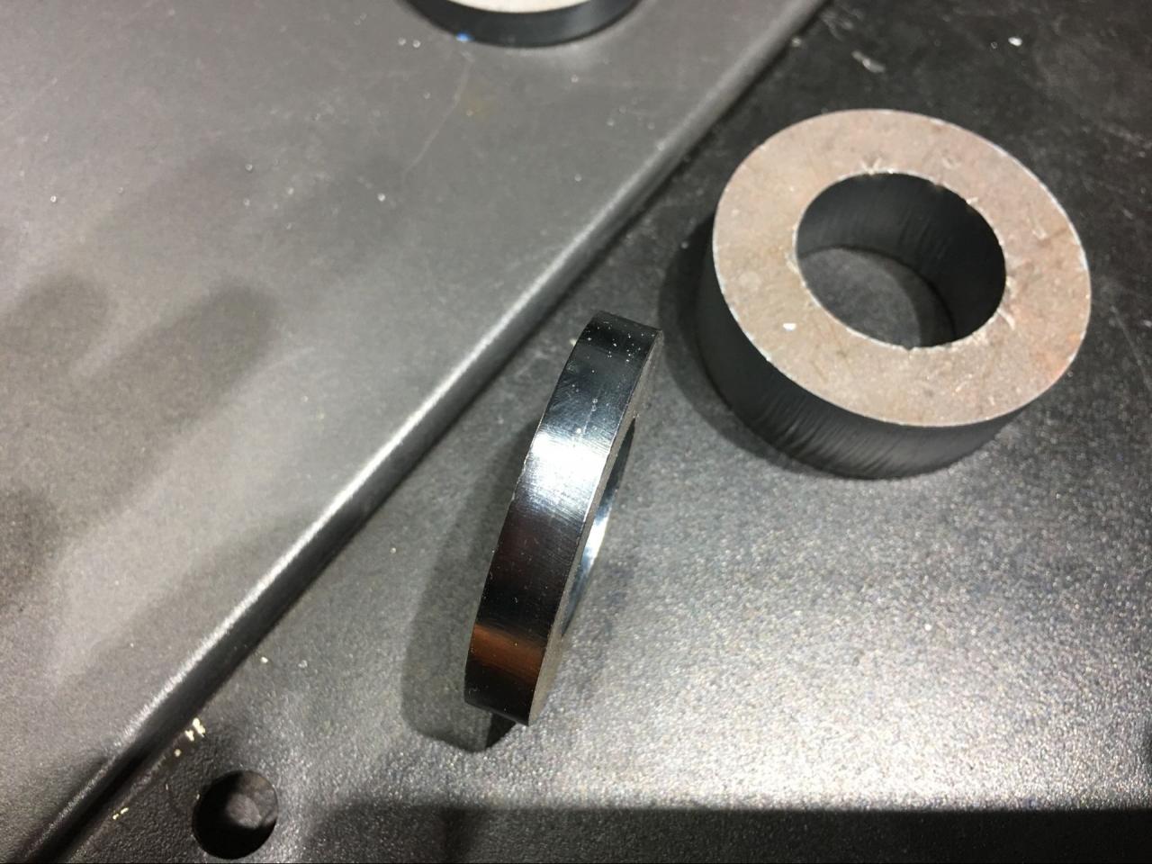 Cnc Fiber Laser Metal Cutting Machine 2000w Fiber Laser Cutting Machine Cnc šķiedras lāzera metāla griešanas mašīna 2000w šķiedras lāzera griešanas mašīna