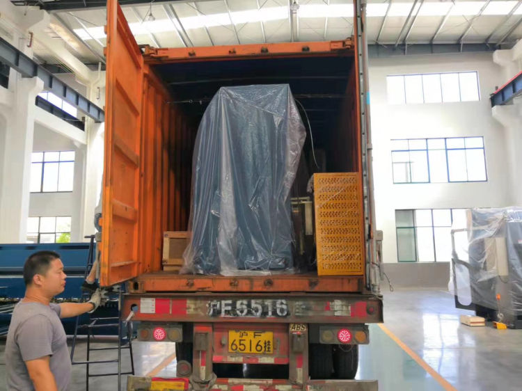 Cnc Nc Hydraulic Press Metal Guillotine Shear Machine For Carbon Stainless Steel Sheet Cnc Nc hidrauliskās preses metāla giljotīnas bīdes mašīna oglekļa nerūsējošā tērauda loksnēm