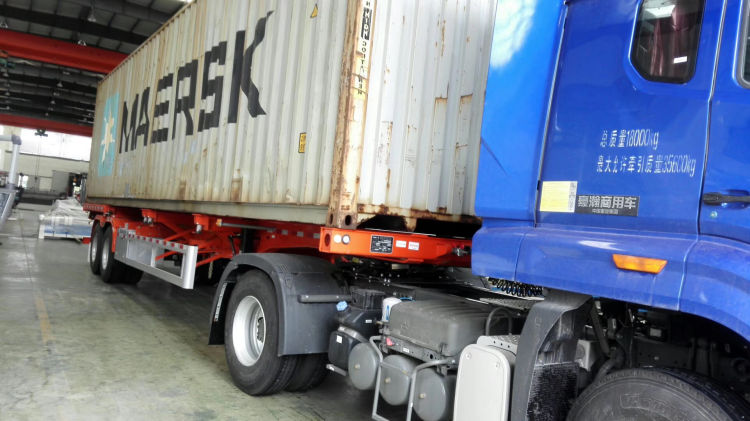 Cnc Nc Hydraulic Press Metal Guillotine Shear Machine For Carbon Stainless Steel Sheet Cnc Nc hidrauliskās preses metāla giljotīnas bīdes mašīna oglekļa nerūsējošā tērauda loksnēm