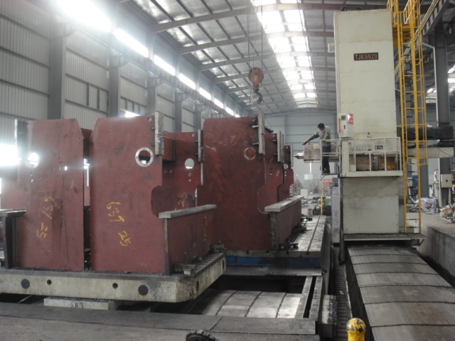 Da53t Cnc System Controller 125t4000 3+1 Axis Cnc Hydraulic Press Brake With Good Quality Da53t Cnc sistēmas kontrolieris 125t4000 3+1 ass Cnc hidrauliskā presēšanas bremze ar labu kvalitāti