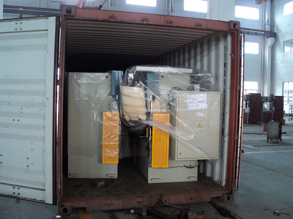 Factory Price Hydraulic Press Brake Machine Rūpnīcas cenas hidrauliskā presēšanas bremžu mašīna