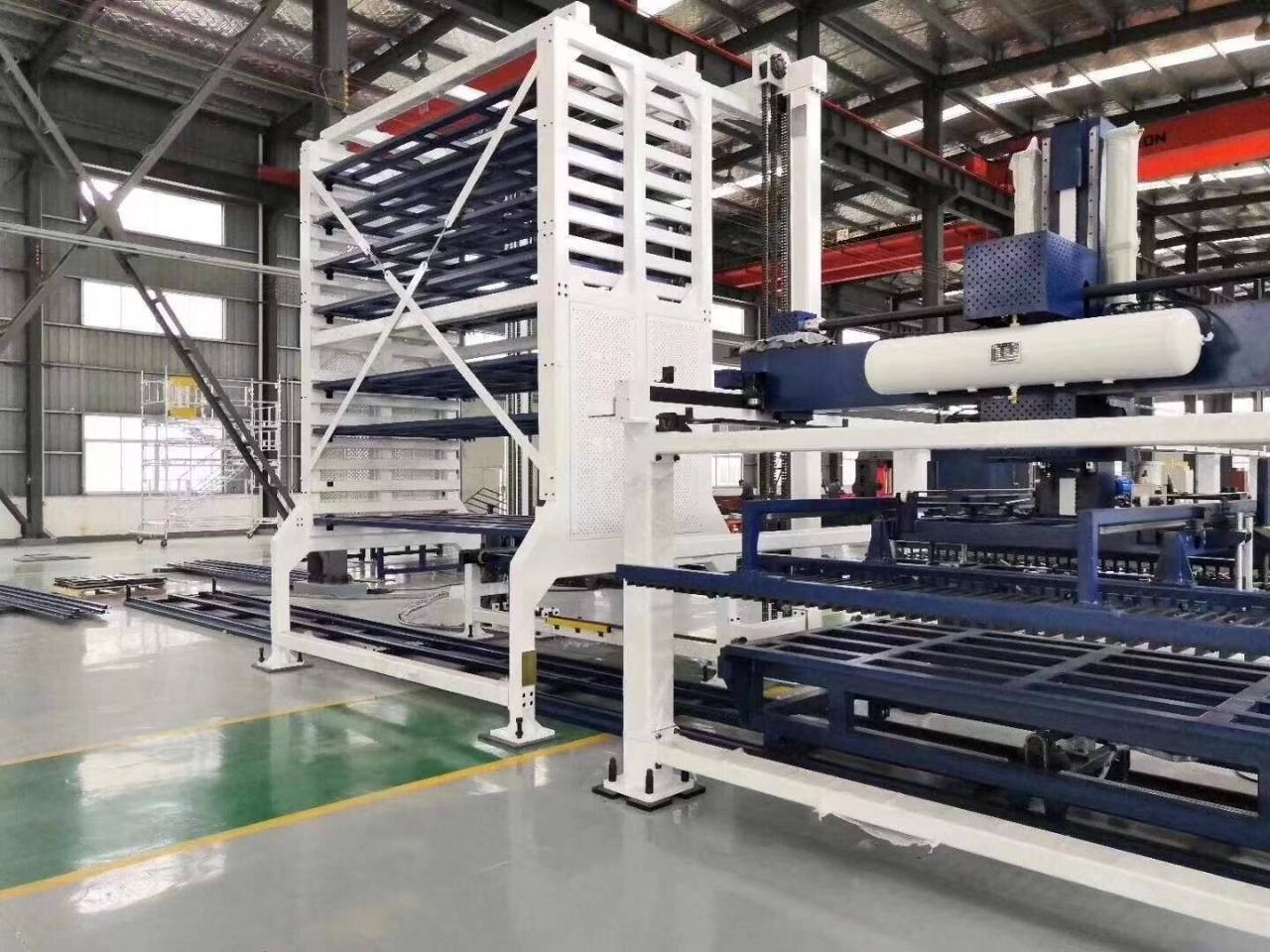 Šķiedru lāzera griešanas mašīna Masterline 8kw, 4000x2000mm, ar Ipg lāzera avotu