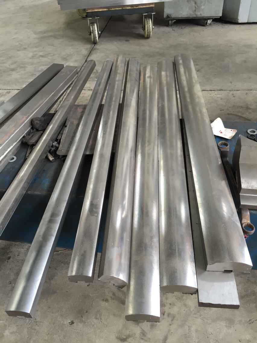 Pilnībā automātiska lieljaudas lokšņu liekšanas mašīna un CNC presēšanas bremžu mašīna