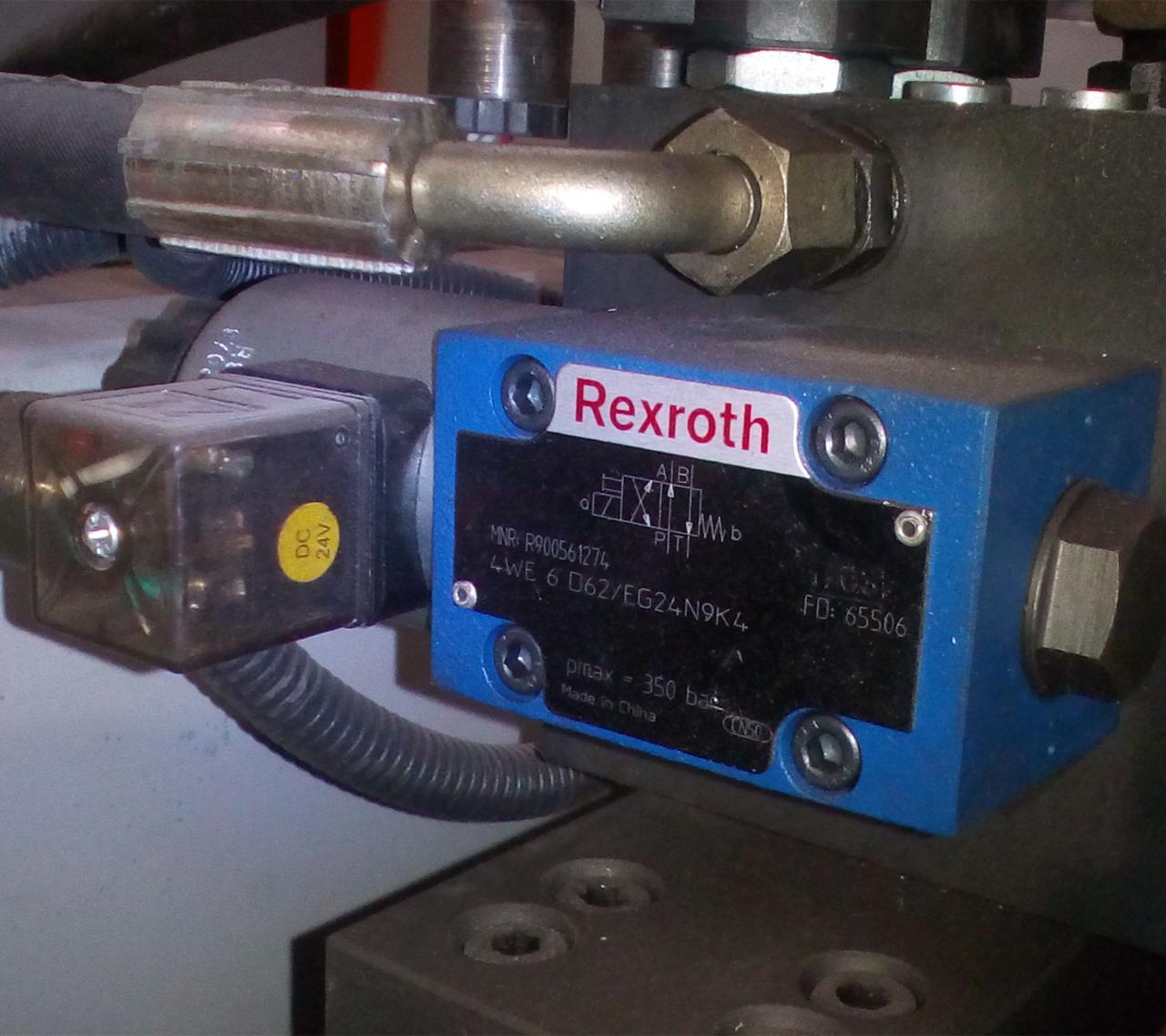 High Quality 3m Press Brake Machine Hydraulic 100 Ton For Sheet Metal Bending Augstas kvalitātes 3 m presēšanas bremžu mašīna hidrauliskā 100 tonnas lokšņu metāla liekšanai