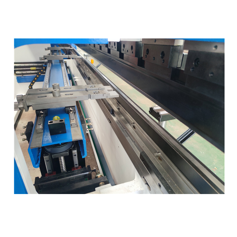 Hydraulic Press Brake Of 130t/3200mm 4+1 Axis Delem Da53t Cnc Press Brake 130 t/3200 mm 4+1 ass Delem Da53t Cnc nospiešanas hidrauliskās bremzes