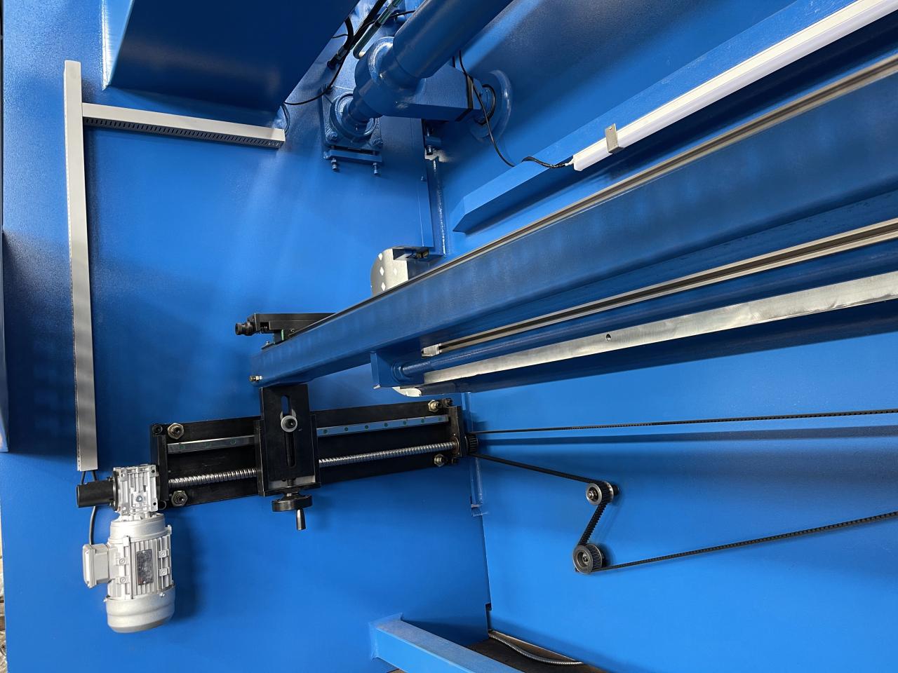 Wc67k-400T Cnc Plc Manual Sheet Bending Machine Hydraulic Nc Press Brake Machine Wc67k-400T Cnc Plc manuālā lokšņu liekšanas mašīna hidrauliskā Nc presēšanas bremžu mašīna