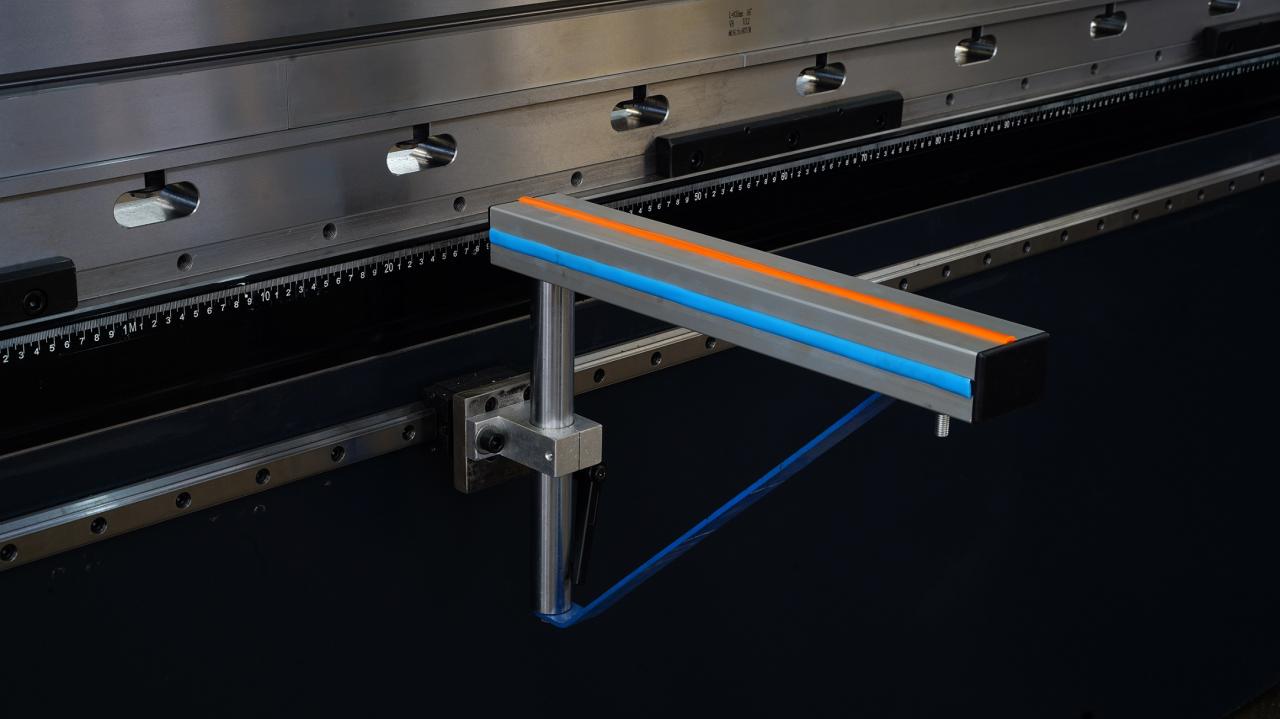 Wc67k-400T Cnc Plc manuālā lokšņu liekšanas mašīna hidrauliskā Nc presēšanas bremžu mašīna