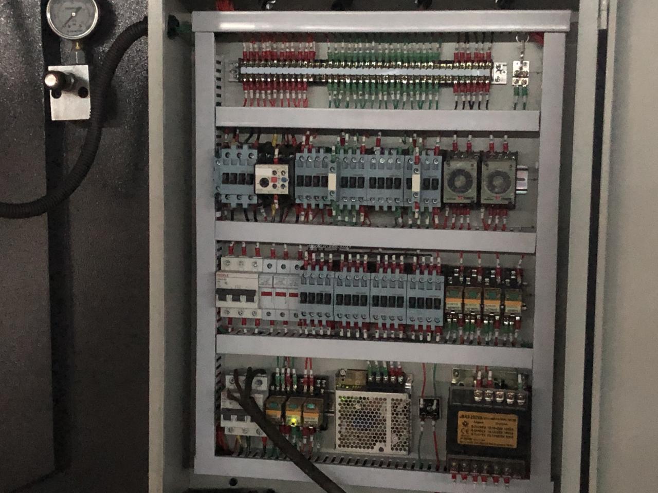 Wc67k Cnc Aluminum Iron Plate Hydraulic Press Brake Cnc Metal Sheet Bending Machine Wc67k Cnc alumīnija dzelzs plāksnes hidrauliskā preses bremze Cnc metāla loksnes liekšanas mašīna