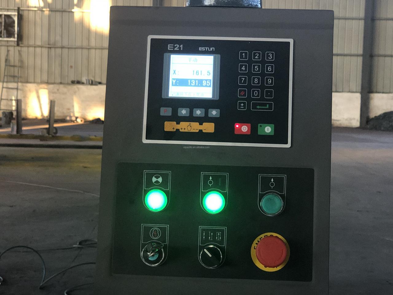 Wc67k Cnc Aluminum Iron Plate Hydraulic Press Brake Cnc Metal Sheet Bending Machine Wc67k Cnc alumīnija dzelzs plāksnes hidrauliskā preses bremze Cnc metāla loksnes liekšanas mašīna