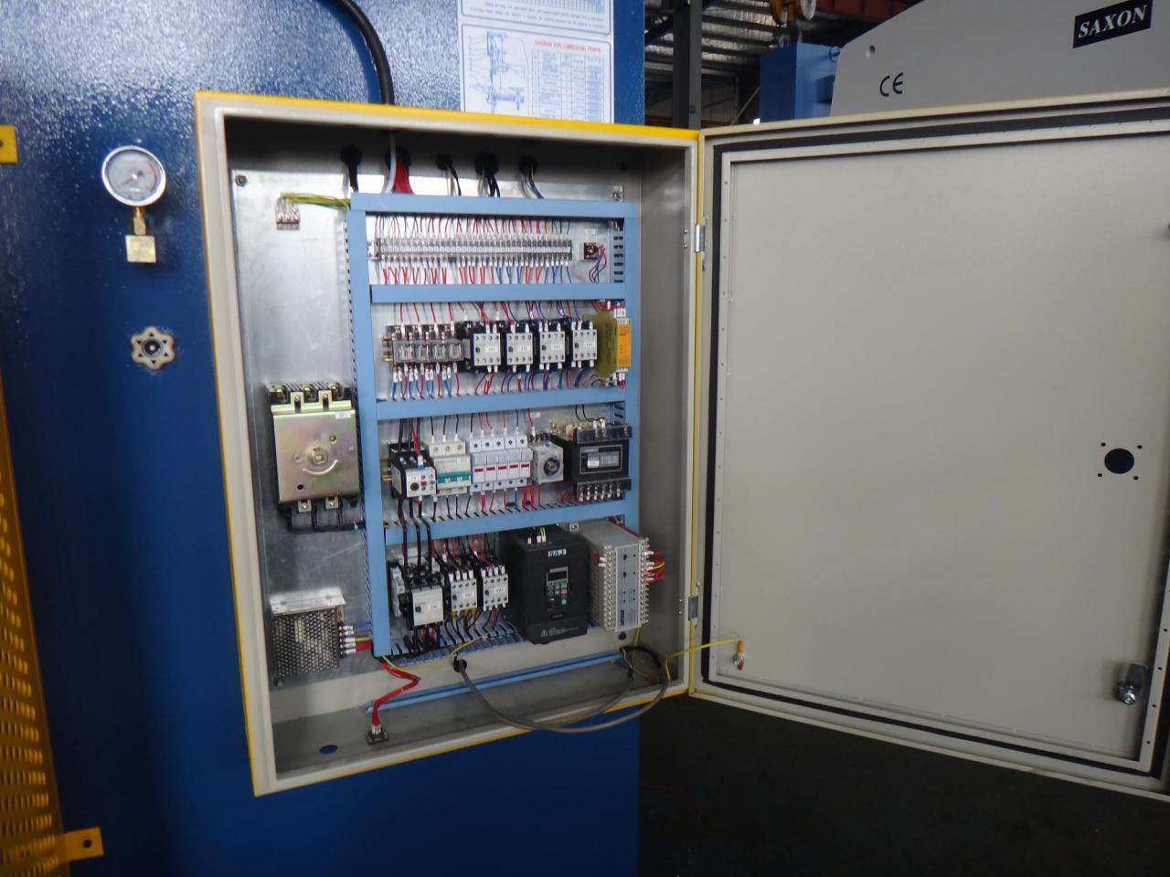 Wc67y-65/2500 Oem Hydraulic Press Brake Machine Steel Bending Machine Wc67y-65/2500 Oem hidrauliskās preses bremžu mašīnas tērauda liekšanas mašīna