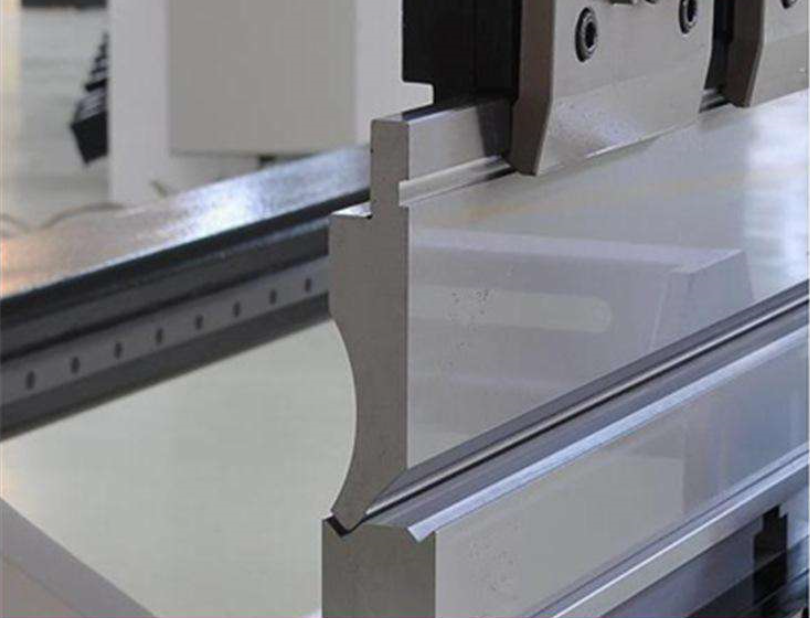 Wc67yk 80 100 160 200 tonnas 3200 mm E21 Nc lokšņu metāla eļļa hidrauliskās preses bremzes cena